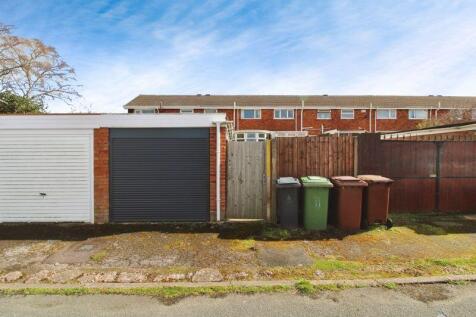 Rear Garage