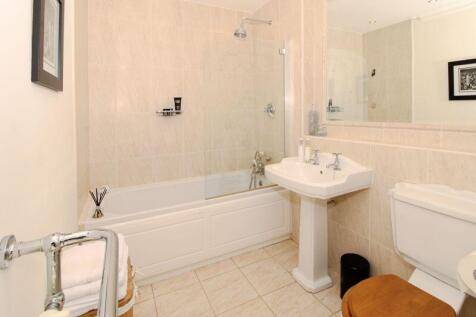 Ground Floor Ensuite