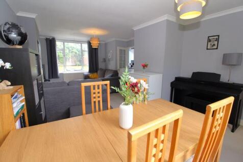 Lounge Dining Room