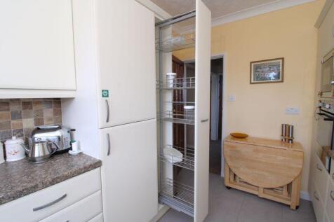Pull out storage
