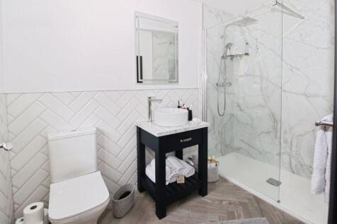 Ensuite Shower Room