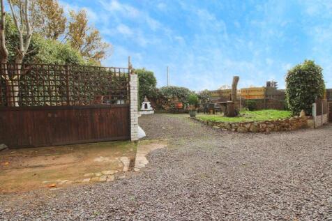 Garden &amp; Parking