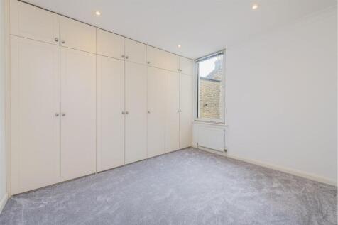 30 Deodar Rd Bed 2.jpg