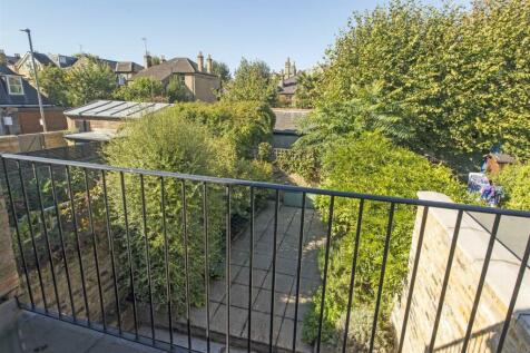 13 Winthorpe Rd Balc.jpg