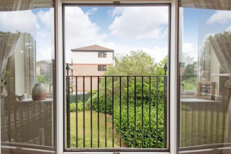 34 Clockhouse Pl View.jpg