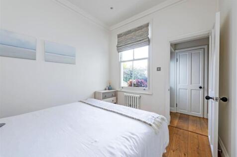 8 Quill Lane Bed 3.jpg