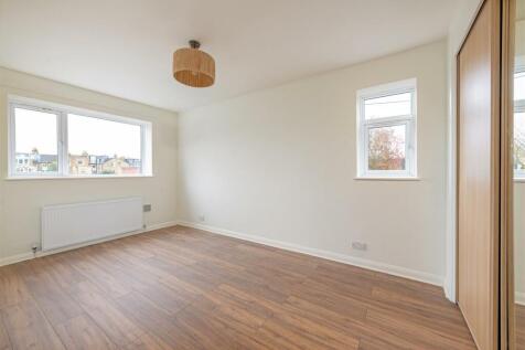 3 Common View Bed 2.jpg