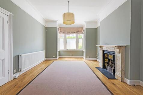 14 Montseratt Rd Rec 1.jpg