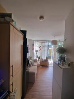 Kitchen to living