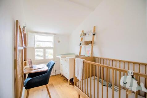 10.Bedroom2.jpg
