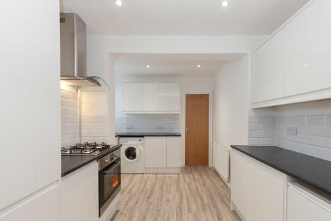Kitchen- Angle 2