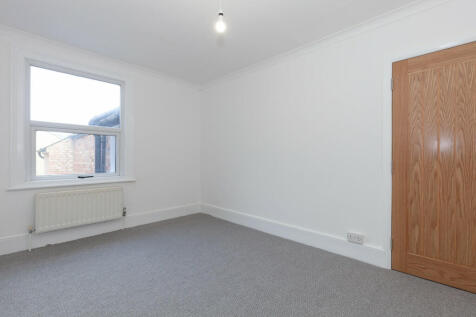 Bedroom 4- Angle ...