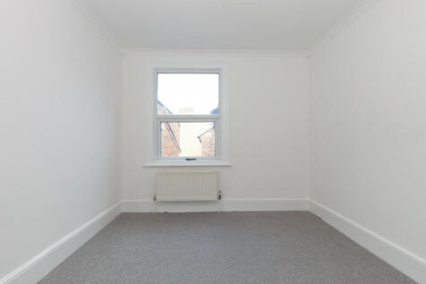 Bedroom 4- Angle ...