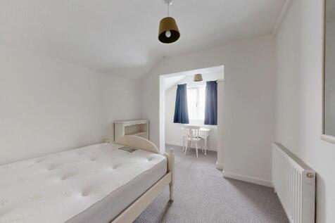 Bedroom - Angle 1