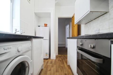 Kitchen- Angle 3