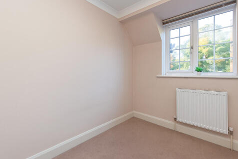 Bedroom 3 - Angle...