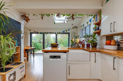 Kitchen Area- Ang...