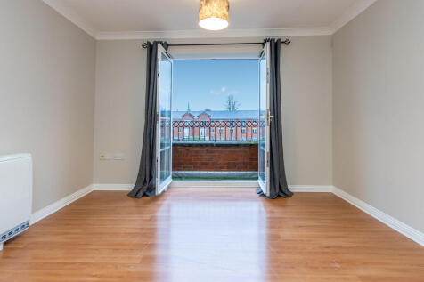 Living Area- Angl...