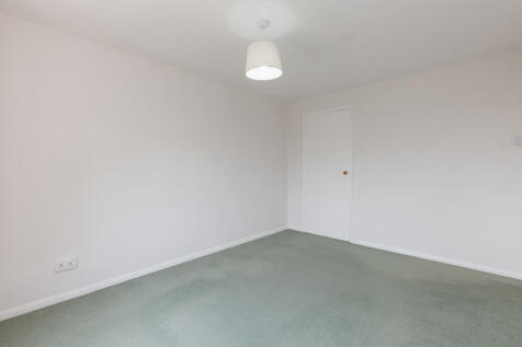 Bedroom 1- Angle ...