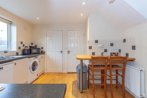 Kitchen- Angle 3