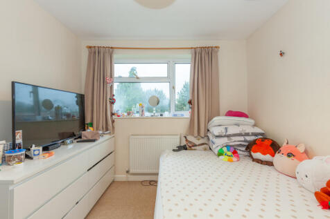 Bedroom 4- Angle ...