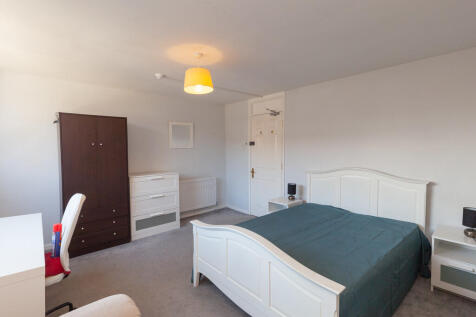 Bedroom 4- Angle ...