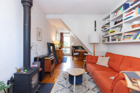 Living Area- Angl...