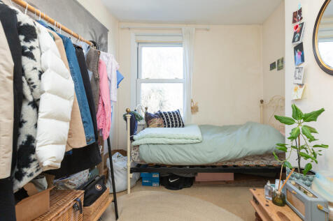 Bedroom 2- Angle ...