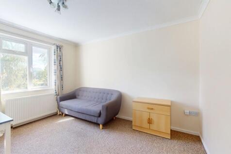 Living Area - Ang...