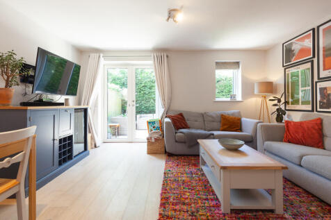 Living Area- Angl...