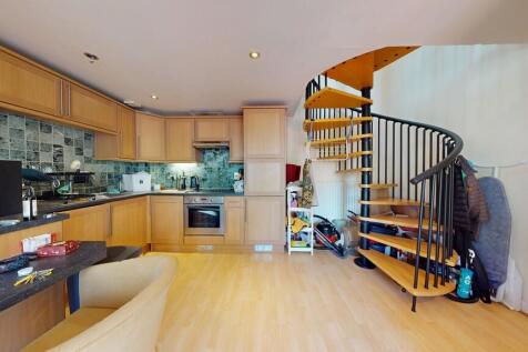 Kitchen - angle 1