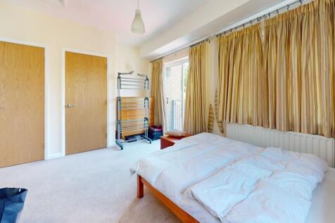 bedroom - angle 2
