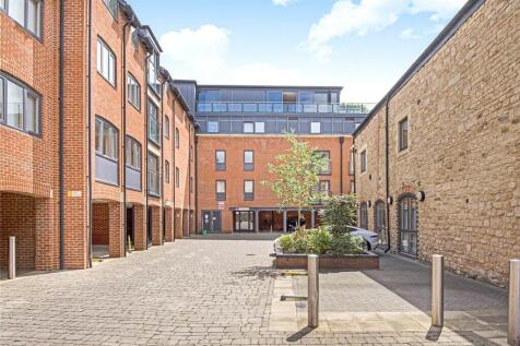 Courtyard - angle...