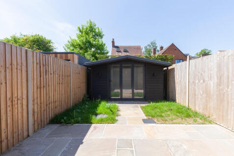 Summerhouse- Angl...