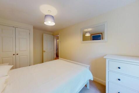 Bedroom 1 - Angle...