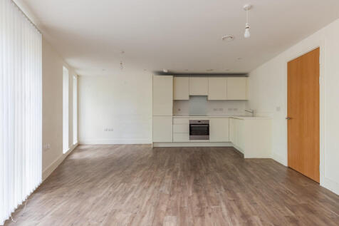 Living Area- Angl...