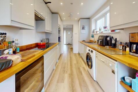 Kitchen - Angle 1