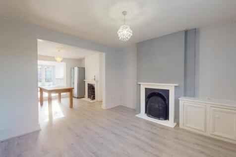 Living Area- Angl...