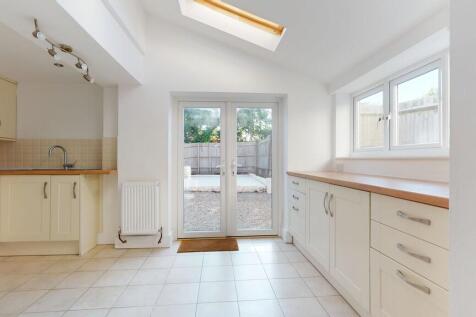 Kitchen- Angle 3