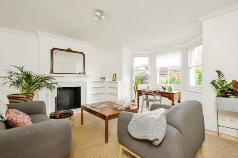 Living Room - Ang...