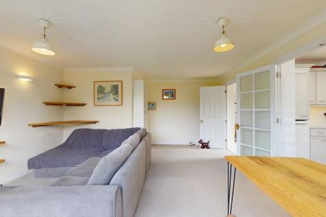 Living Area- Angl...