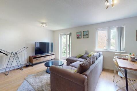 Living Area- Angl...