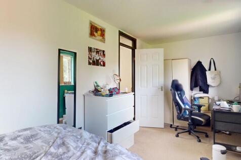 Bedroom 2 - Angle...
