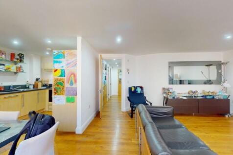 Living room - Ang...