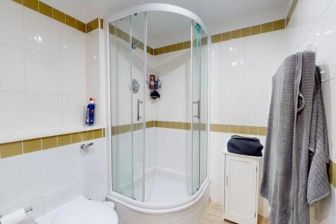 En-suite - angle ...