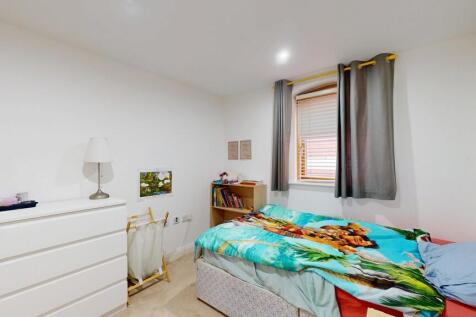 Bedroom 3 - Angle...