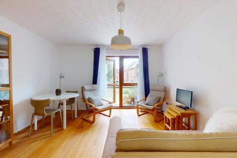 Living Room - Ang...