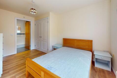 Bedroom 2 - Angle...