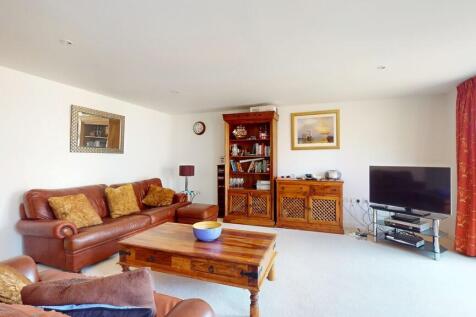 Living Area- Angl...