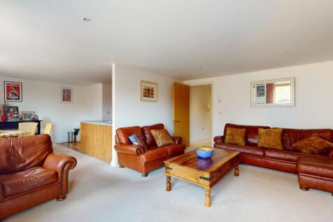 Living Area- Angl...